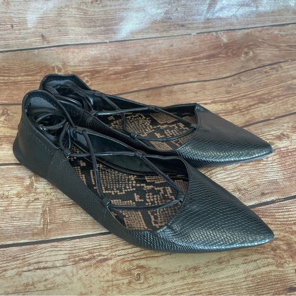 Zara black leather point toe ankle wrap ballet style embossed snake size 7.5 - Picture 16 of 16